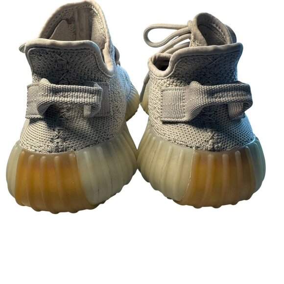 Adidas Yeezy Boost low sneaker 350 V2 Sesame Mens Size 5 Gray Gum Sole F99710 - Picture 9 of 14